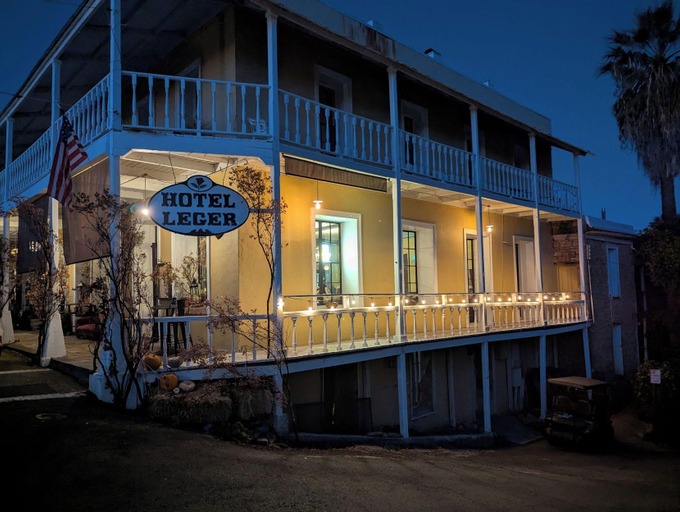 Exterior & Views, Hotel Leger, Calaveras