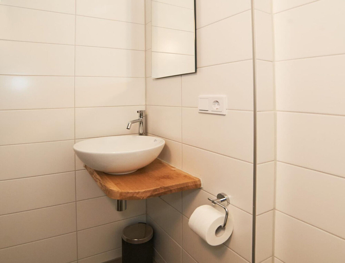 Bathroom 2, Nature Stay in Hambachtal Holiday Park, Birkenfeld