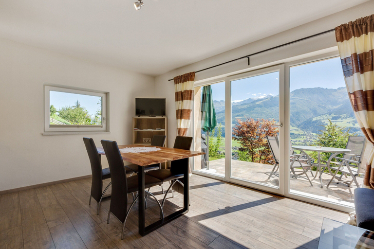Others 4, Bright Flat Close to the ski Area, Zell am See
