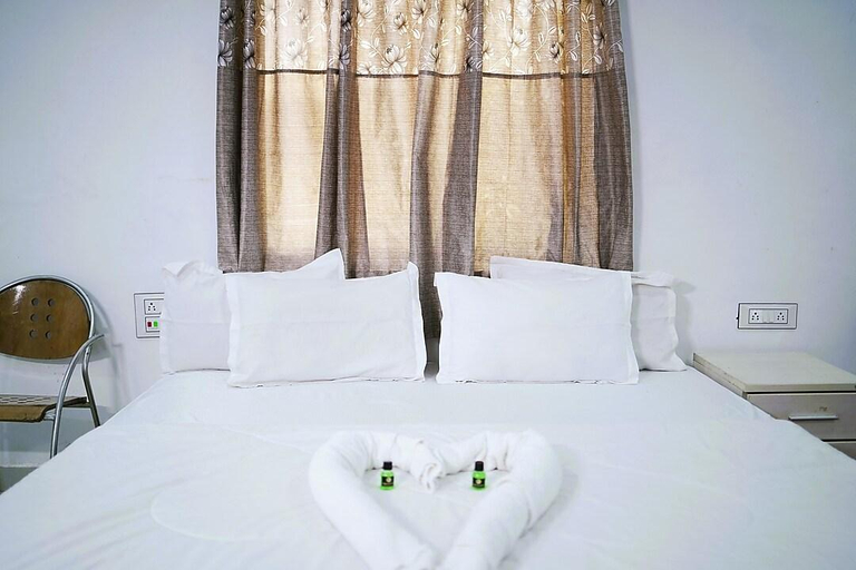 Bedroom 2, AamraKunj Gir Resort, Junagadh