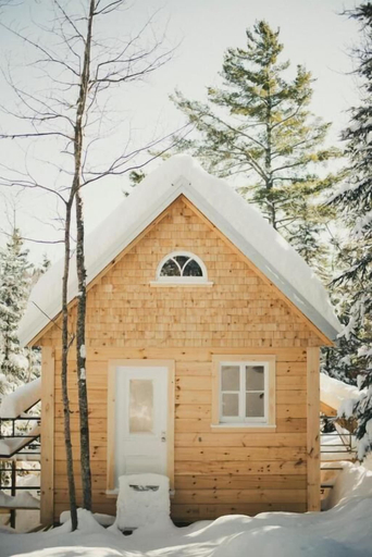 Exterior detail, Les Cabines St-O - 3, Kamouraska