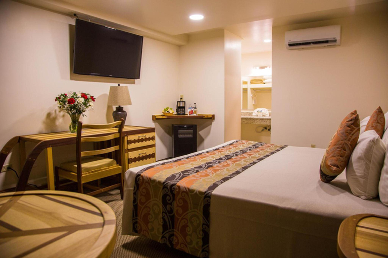 Bedroom 2, Hotel La Villa de Zaragoza, Tijuana