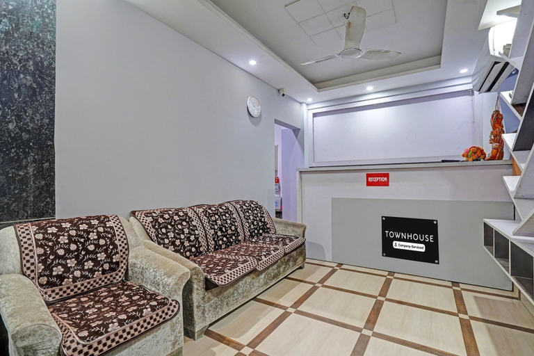 Reception 5, Super Townhouse Sector 9 Gurgaon, Gurgaon