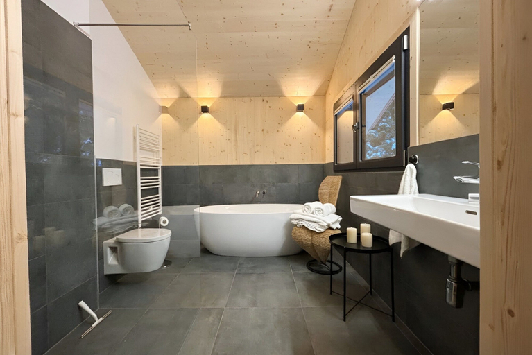 Bathroom 5, Superior Chalet With Sauna & Hot Tub, Murau