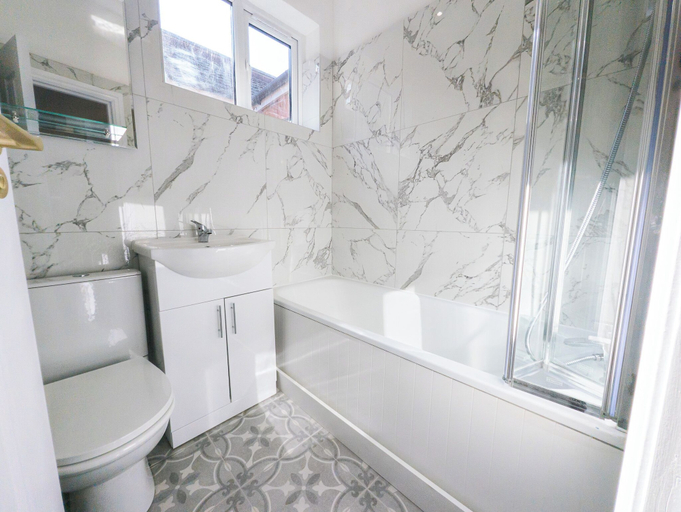 Bathroom 4, 5 Bedroom 5 Bath House Portsmouth Docks, Portsmouth