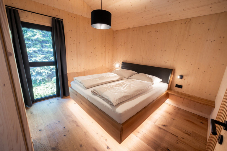 Bedroom 4, Superior Chalet mit Sauna & Hot Tub, Murau