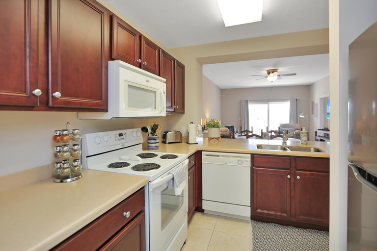 Private kitchen 5, Waterside Village Condo 203, Bay