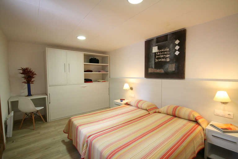 Bedroom 2, Cala Montjoi, Girona