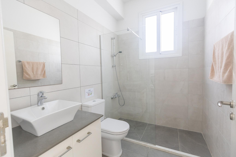 Bathroom 3, Villa Suri, Luxury Seafront Villa