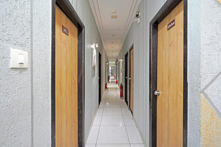 Interior 2, Hotel O Ugat Canal Surat Royal Orbit, Surat