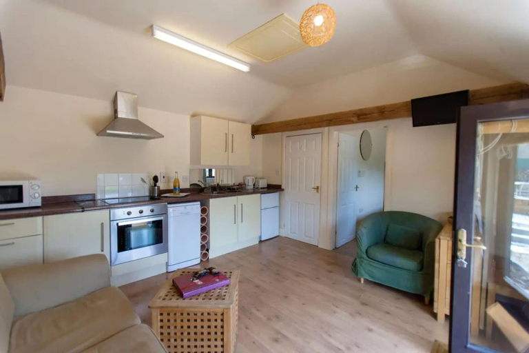 Private kitchen 3, Tranquil Cottage in a Countryside, Kent