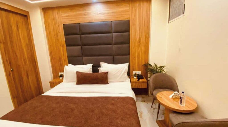 Bedroom 3, Hotel Luxe Stay - Delhi Airport, Delhi