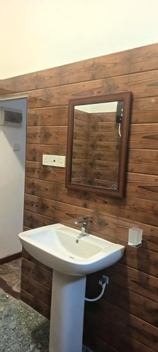 Bathroom 3, Loveena by H.S. Restaurant & Guest, Tangalle