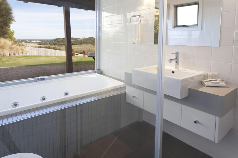 Bathroom 4, Anchors Port Campbell, Corangamite - South