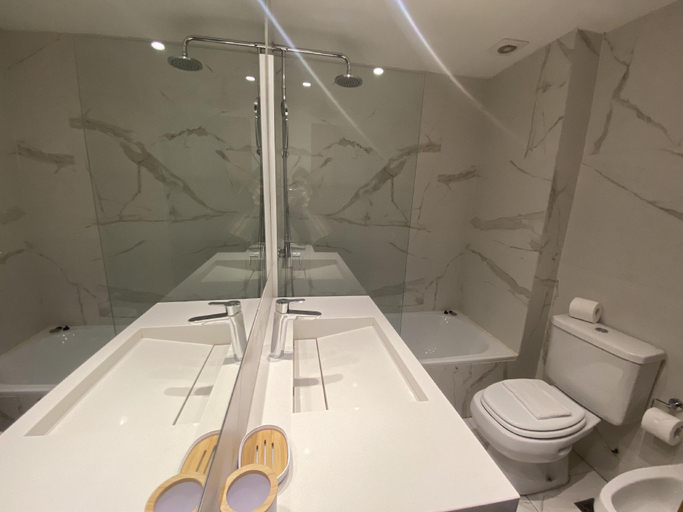 Bathroom 2, Live Palermo Hollywood Boutique Apartments, Distrito Federal