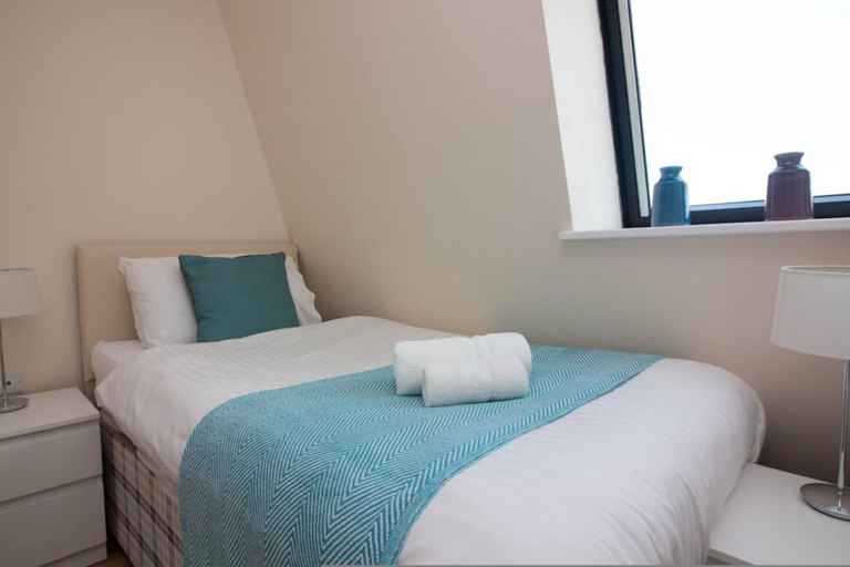Room 3, Castle Point Apartments Southampton 19, Southampton