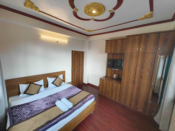 Room 2, FairLawns Home Stay, Shimla