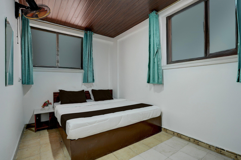 Room 3, Deluxethe Brew AND Rest INN, Bangalore