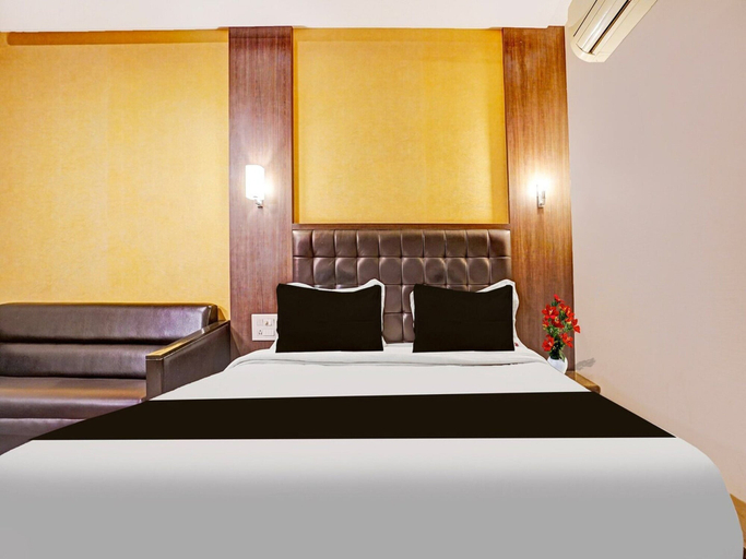 Room 4, Deluxe Hotel Jagannath Deluxe, Nagpur