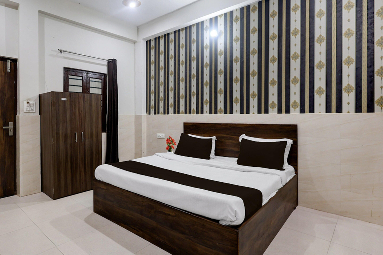 Room 5, Classic Shri Mukund Dham, Mathura