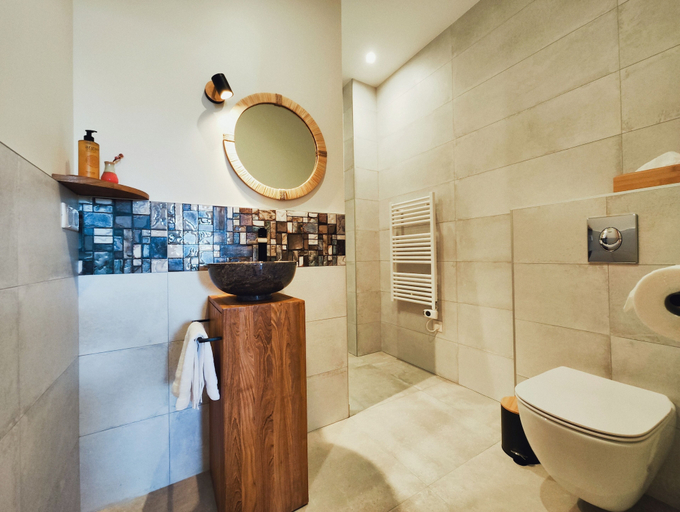 Bathroom 5, FORMOSA Dijon, Côte-d'Or