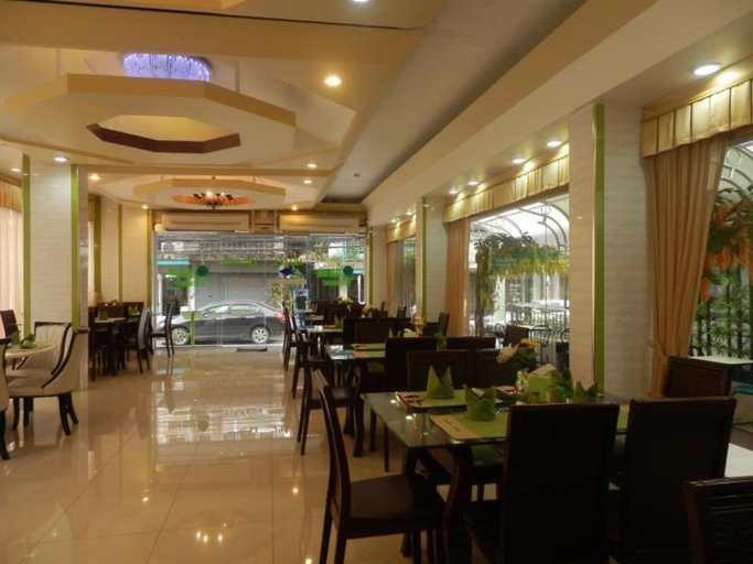Food & Drinks 5, Visiting Card Hotel & Resort, Ratchathewi