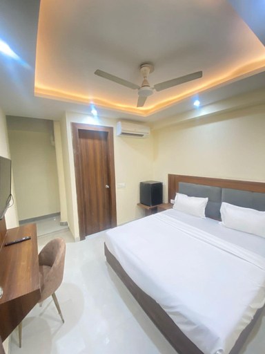 Room 5, Hotel Air Admire - IGI Airport Delhi, Delhi