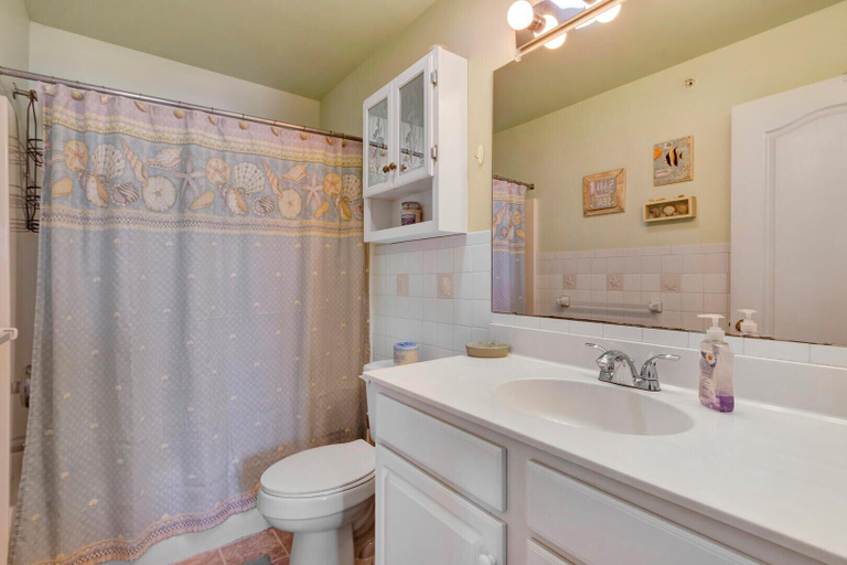 Bathroom 4, Palm Drive 36525 #5304, Sussex