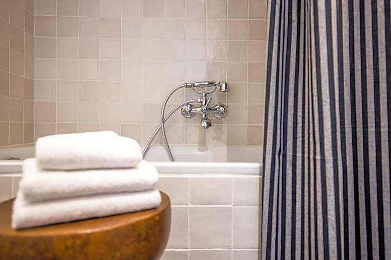 Bathroom 4, Hotel Teranga, Alpes-Maritimes
