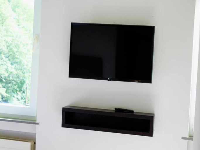 Room 3, Bendorf Hotel by Belvilla Family Suite, Mayen-Koblenz
