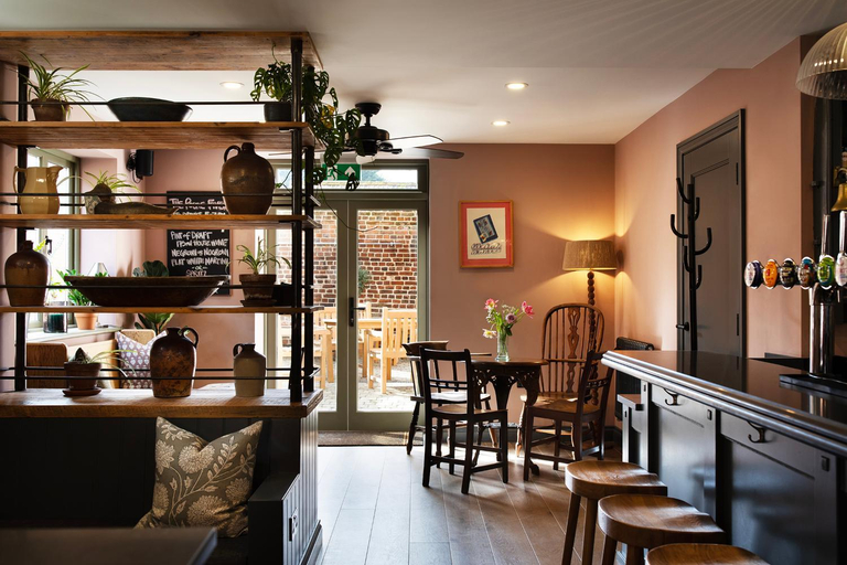 Food & Drinks 3, The Mistley Thorn, Essex
