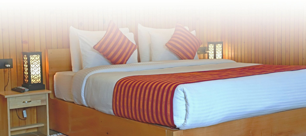 Room 3, River Front Resort, Lamgong
