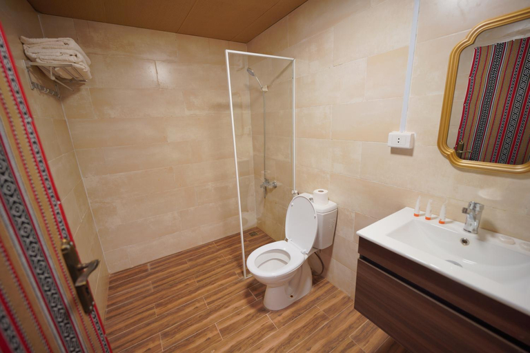 Bathroom 3, Zeina Desert Lodge, Aqaba