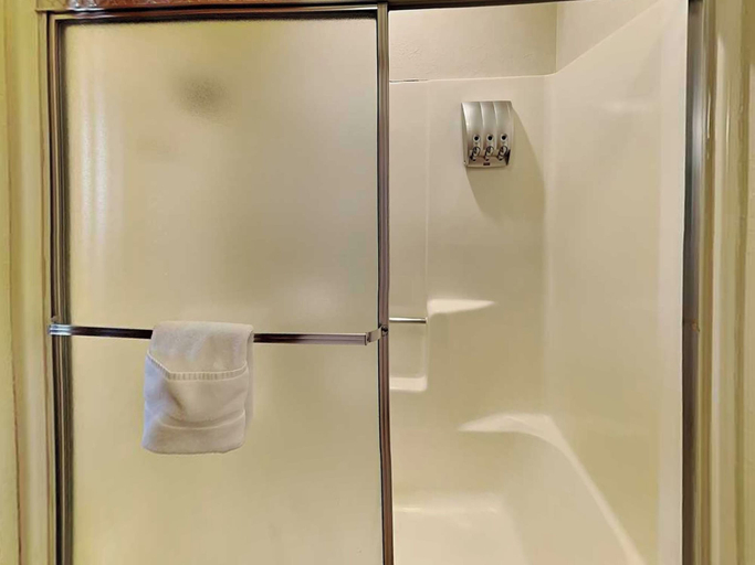 Bathroom 3, Pinon Park A15 by Ruidoso Vacation Rentals, Lincoln