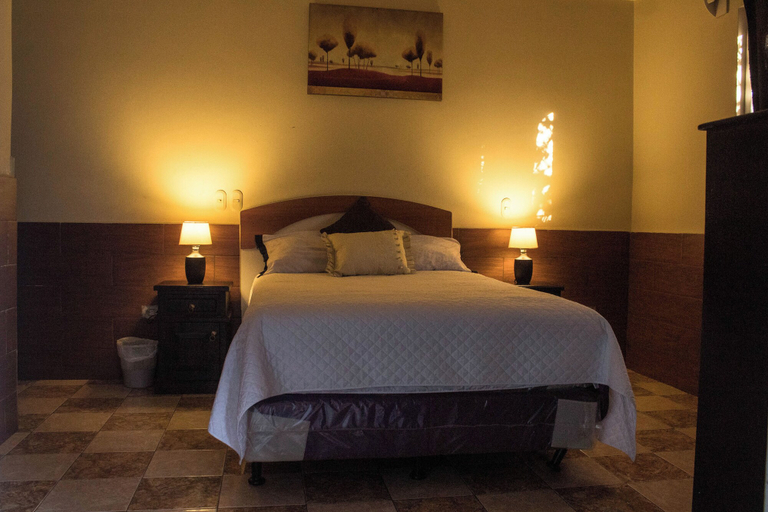 Room 2, Hotel Reforma, San Cristóbal Totonicapán