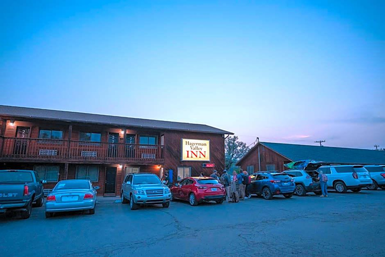 Exterior & Views 5, Hagerman Valley Inn, Gooding