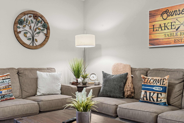 Interior, Sunset Cove at Table Rock Lake, Taney