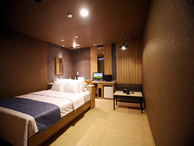 Bedroom 3, Yeongju Hotel, Yeongju