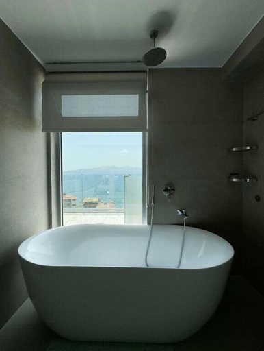 Bathroom 5, Elite Sea View Jacuzzi Penthouses, Sarandës