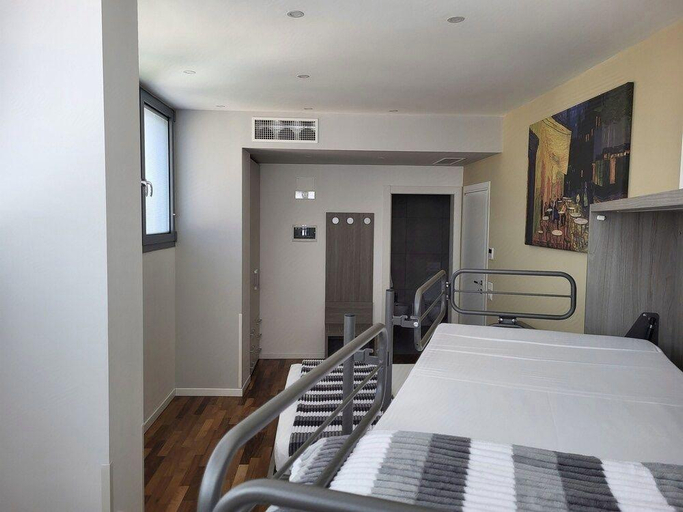 Bedroom 3, Marconi House, Venezia