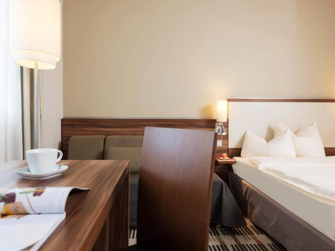 Bedroom 4, Mercure Hotel Saarbruecken Sued, Regionalverband Saarbrücken