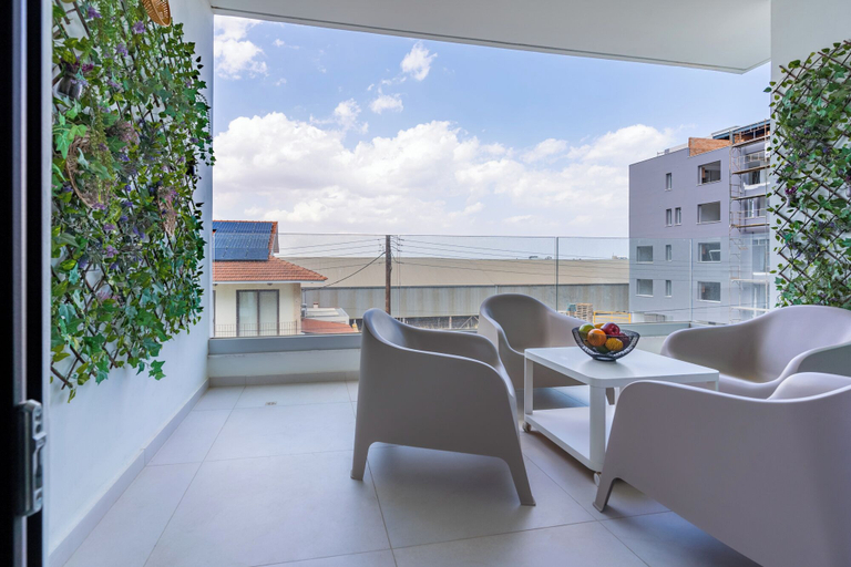 Balcony 3, Bonne Heur 1-BR Apt & Balcony in Larnaca, Larnaca