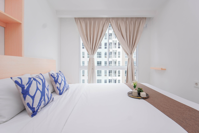 Bedroom 3, Nice and Restful 2BR at Apartment Tokyo Riverside PIK 2 By Travelio, Tangerang