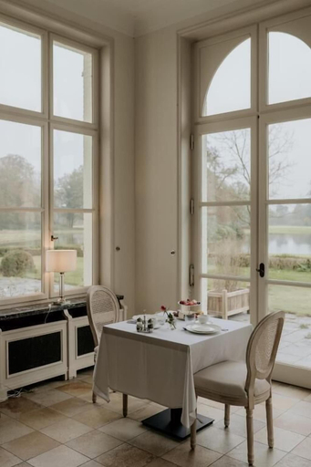 Dining 2, B&B Kasteel Den Tip, Antwerpen