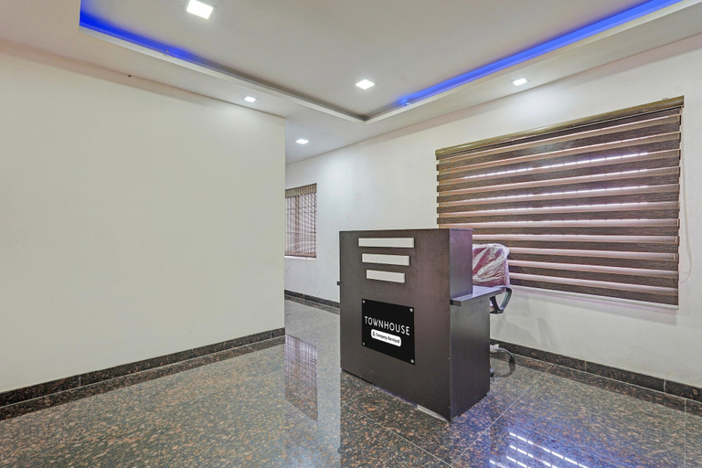 Reception 4, Deluxe Townhouse Arulmigu Devi Temple Chennai, Thiruvallur