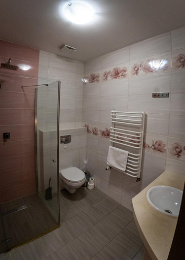 Bathroom 2, Zajazd Pod Borem, Namysłów