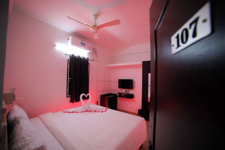 Room 5, Hotel Shree Laksha Residency Madurai, Madurai