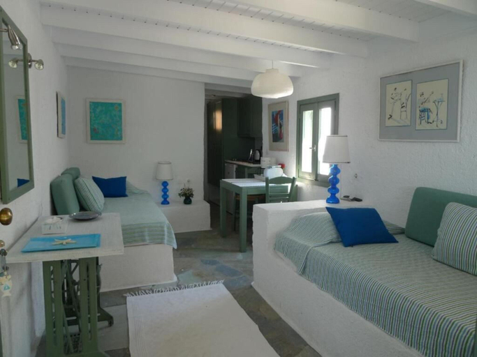 Bedroom 3, Niriides Villas, Peloponnese