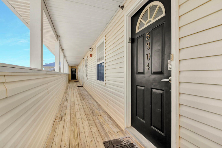 Exterior detail, Palm Drive 36525 #5304, Sussex
