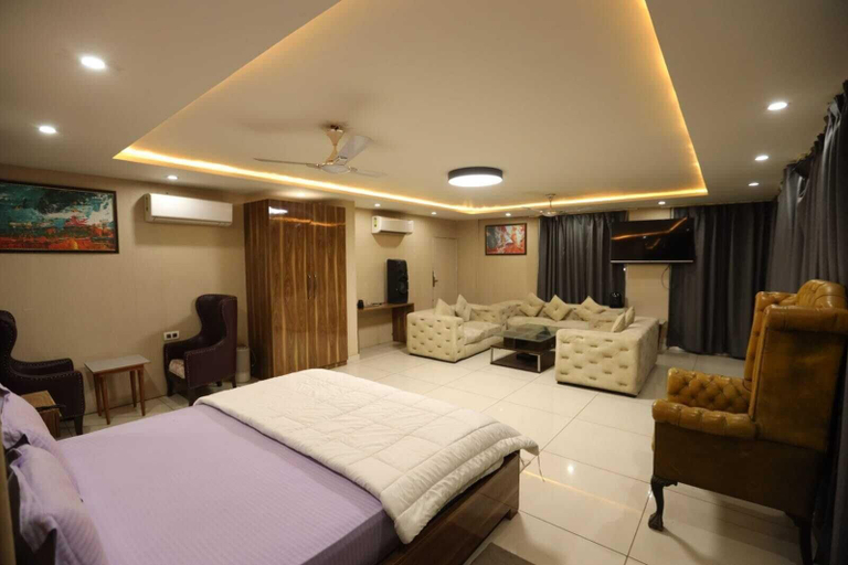 Bedroom 4, Starex inn, Gurgaon